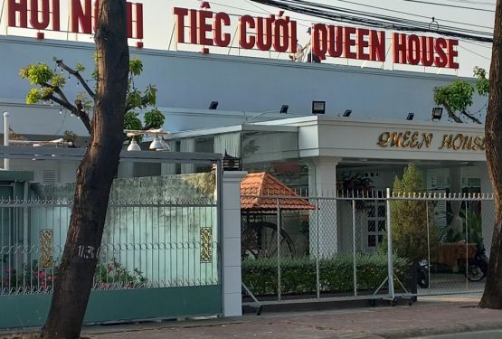 Nhà Hàng Tiệc Cưới Queen House
